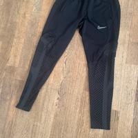 Pantalone nike taglia S ottime condizini