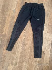 Pantalone nike taglia S ottime condizini