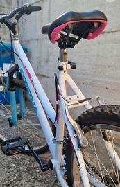 Bici usate ragazzo e ragazza