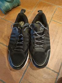 scarpe da ginnastica antipronazione n.40