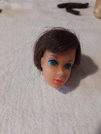 Testina di Barbie vintage con tre acconciature