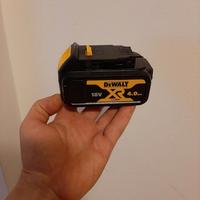 Batteria Dewalt 18V XR 4Ah