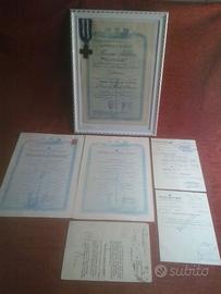 MEDAGLIA CROCE AL MERITO DI GUERRA in teca di vetr