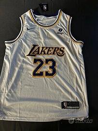 Maglia Lakers Lebron James autografata con COA 