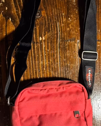 Borsello a tracolla Eastpak