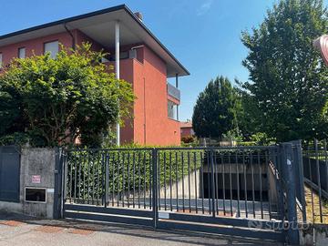 Box / Garage di 15 m² a Pioltello