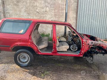 Scocca Toyota Runner 3.0