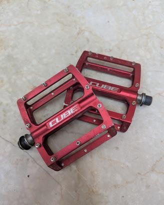 Pedali flat cube rossi