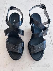 Sandali eleganti con zeppa in pelle nera  Tg 36