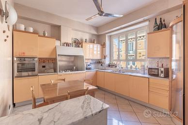 Grande cucina Valcucine laccata