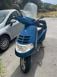 Hexagon 125