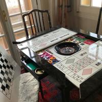 Tavolo  da gioco completo di roulette e fiches