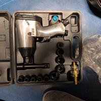 crick e pistola pneumatica per gomme 