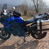 YAMAHA 900 TRACER CON  VALIGIE  GIVI, COME NUOVA
