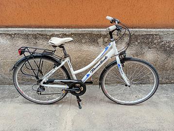Bici donna Mondial raggio 28