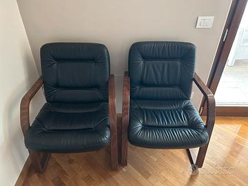 Coppia poltrone vintage in legno curvato e pelle