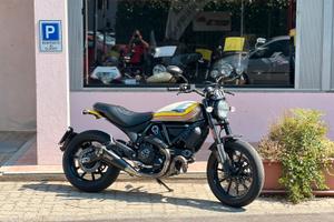 Ducati Scrambler 800 MACH 2.0 in promo