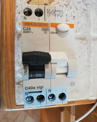 Blocco differenziale Schneider Merlin gerin C40