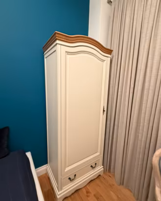 Armadio bianco