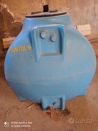 serbatoio da 500 litri usato con rubinetto