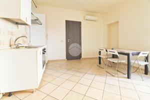 2 LOCALI A MONTEROSI