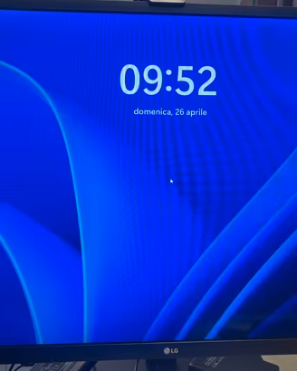 Monitor LG 32 pollici