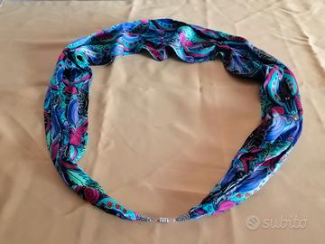 Sciarpa foulard con calamita 