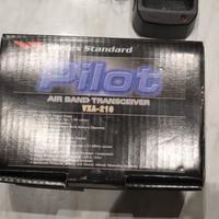 Radio aeronautica Vertex Standard Pilot VXA-210