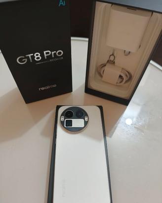 ( LEGGE BENE REALME GT 8 PRO )