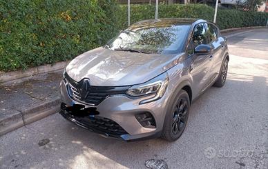 Renault Captur rive e gauche full Hybrid 