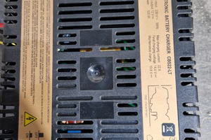 Regolatore nds solare e caricatore cbe 522 lt