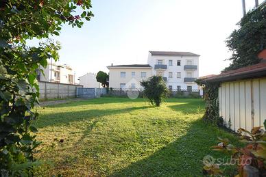 CASA INDIPENDENTE A SEREGNO