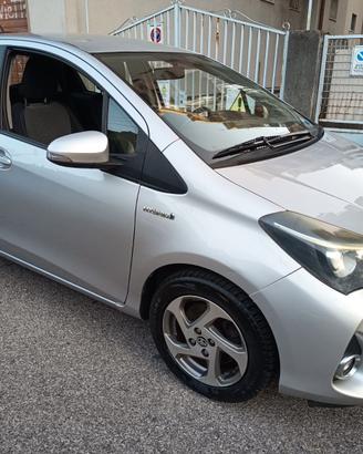 Yaris Hybrid nopatentati full optional cambio aut!