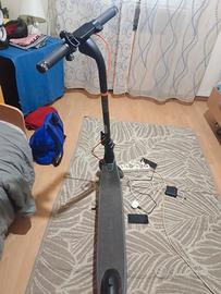 monopattino elettrico ninebot 