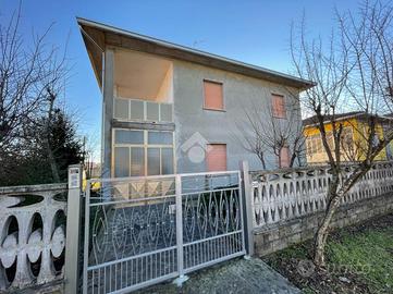 VILLA SINGOLA A CANNETO SULL'OGLIO