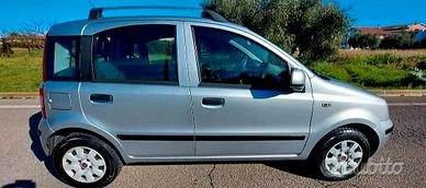 Auto Adata A Neopatentati