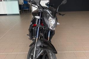Benelli BN 125 Nera/Rossa