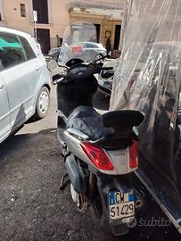 scooter Yamaha x-max 250 usato 