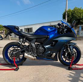 YAMAHA YZF R7