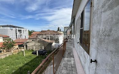 Appartamento al primo piano in zona strategica