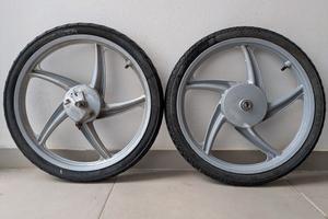 piaggio ciao cerchi in lega grimeca raggio 17 