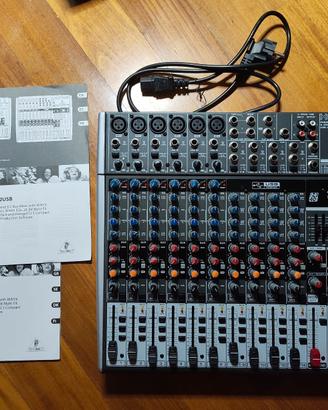 Mixer Behringer Xenyx X1832USB 