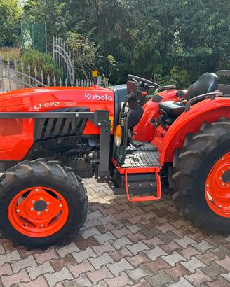 Trattore KUBOTA L1-522  51cv e tarù/trincia TP 180