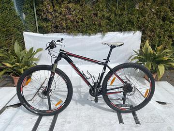 TREK X-CALIBER MOUNTAIN BIKE