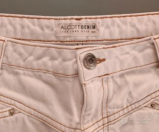 Jeans larghi bianchi