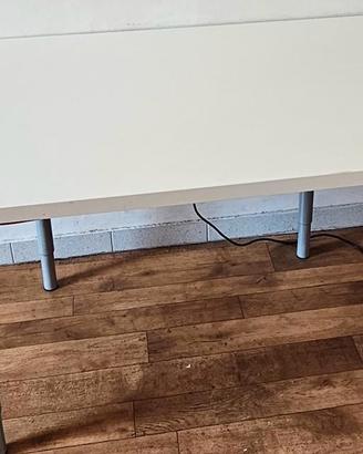 scrivania ikea LINNMON
