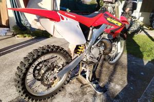 CR 250 R
