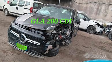 Mercedes GLA 200d Incidentata Sinistrata