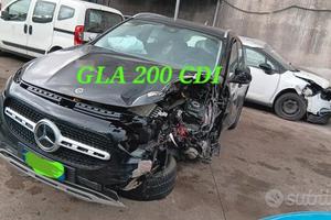 Mercedes GLA 200d Incidentata Sinistrata