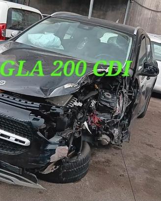 Mercedes GLA 200d Incidentata Sinistrata